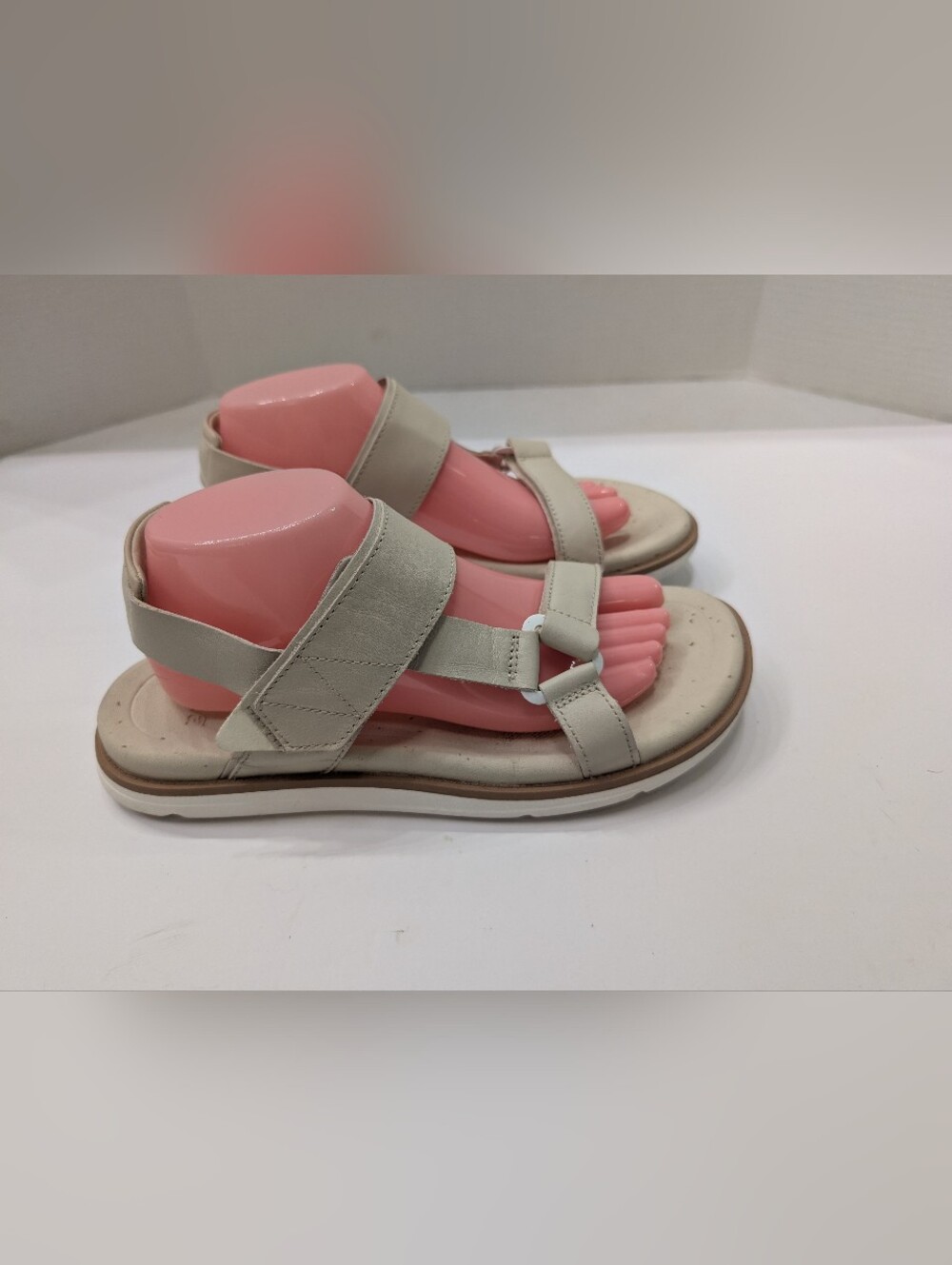 Teva Women's 10 Madera Slingback Birch Cream Leather Sandals X1